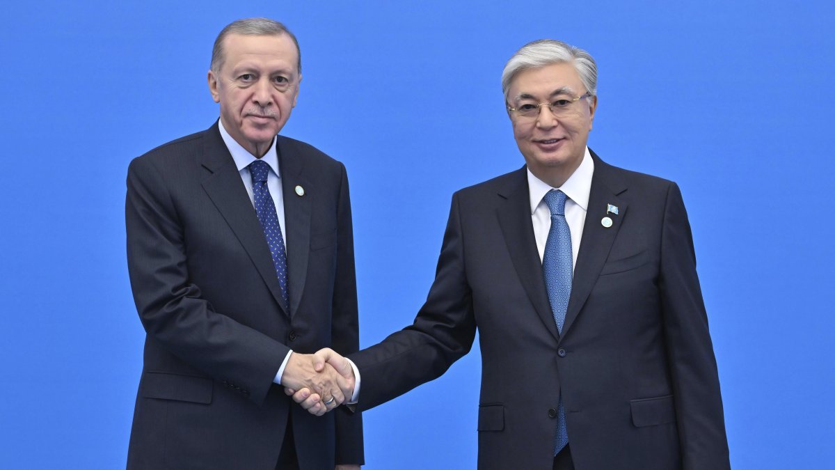 Türkiye courts closer ties with Kazakhstan at high-level meeting