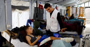 A Palestinian receives treatment at a Doctors Without Borders (MSF) hospital, amid severe shortages of medical equipment, medicines and essential materials needed for burn treatment, in Zawaida, in the central Gaza Strip, Jan. 26, 2026. (Reuters Photo)