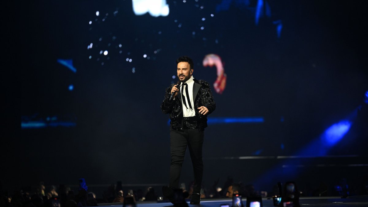Renowned artist Tarkan performs onstage, Istanbul, Türkiye, Jan. 16, 2026. (AA Phoot)