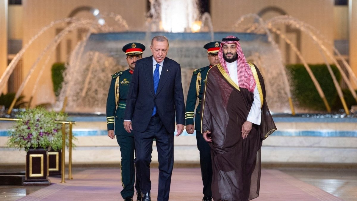 Eyes on trade, investments, defense as Erdoğan heads to Saudi Arabia