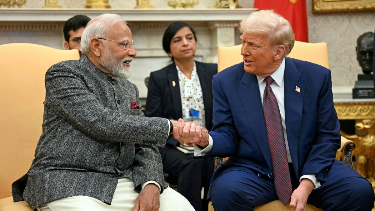 U.S. President Donald Trump shakes hands with Indian Prime Minister Narendra Modi in the Oval Office of the White House in Washington, D.C., Feb. 13, 2025. (AFP Photo)