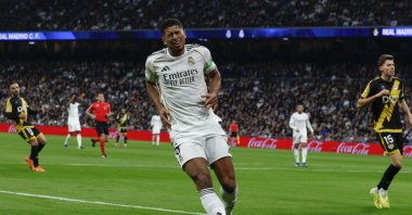 Real Madrid's Jude Bellingham is injured during the La Liga match against Rayo Vallecano, Madrid, Spain, Feb. 1, 2026. (EPA Photo)