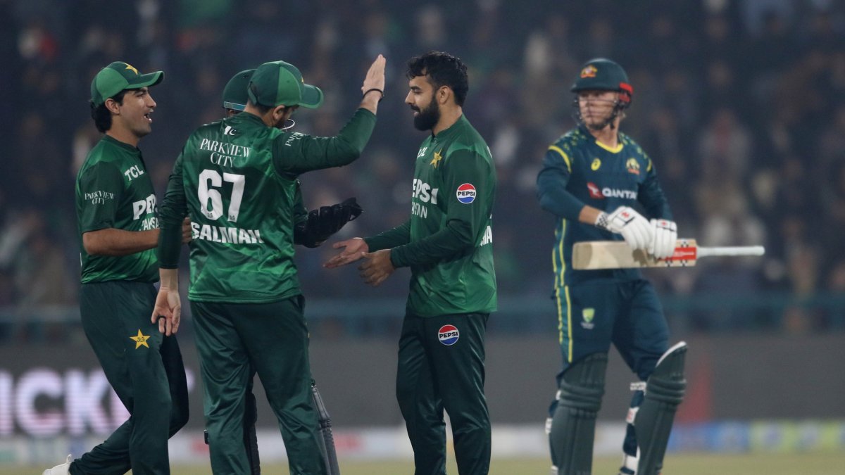 Pakistan draws line with India boycott, shaking World Cup plan