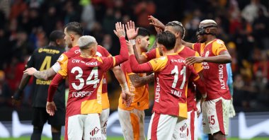 Galatasaray players celebrate during the Süper Lig match against Kayserispor at RAMS Park, Istanbul, Türkiye, Feb. 1, 2026. (DHA Photo)