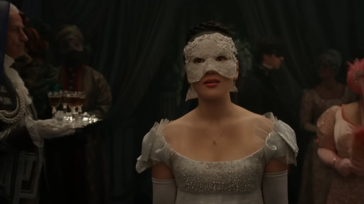 Review of 'Bridgerton': A Cinderella tale shaped by class - Daily Sabah by Ayşe Sena Aykın