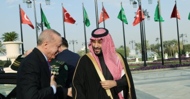 President Recep Tayyip Erdoğan is welcomed with an official ceremony, Riyadh, Saudi Arabia, Feb. 3, 2026. (DHA)