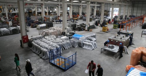 Workers are seen at a factory manufacturing automotive parts in Konya, central Türkiye, May 9, 2024. (AA Photo)