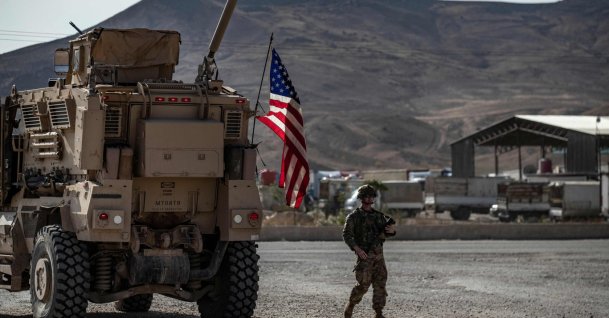 U.S. soldiers patrol an area near Syria's northeastern Semalka border crossing, Nov. 1, 2021. (AFP File Photo)