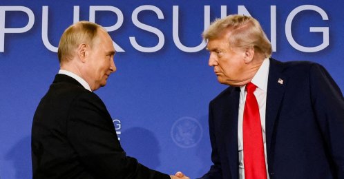 U.S. President Donald Trump and Russian President Vladimir Putin shake hands during a press conference following their meeting to negotiate an end to the war in Ukraine at Joint Base Elmendorf-Richardson in Anchorage, Alaska, U.S., Aug. 15, 2025. (Reuters Photo)