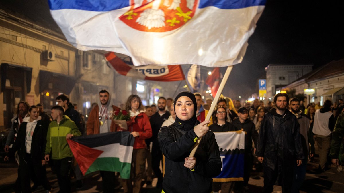 Muslim youth help redefine Serbian identity amid nationwide protests