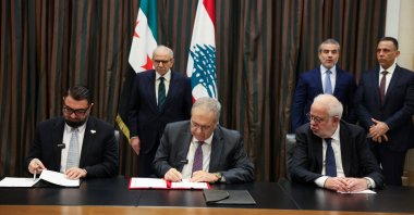 Syrian Minister of Justice Mazhar al-Weis and Lebanese Deputy Prime Minister Tarek Mitri sign an agreement to transfer convicts from the country of sentencing to the convict's home country, in Beirut, Lebanon, Feb. 6, 2026. (Reuters Photo)