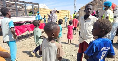 Displaced Sudanese gather near a food distribution point at the Abu al-Naga displacement camp in the Gedaref State, some 420km east of the capital Khartoum, Sudan, Feb. 6, 2026. (AFP Photo)
