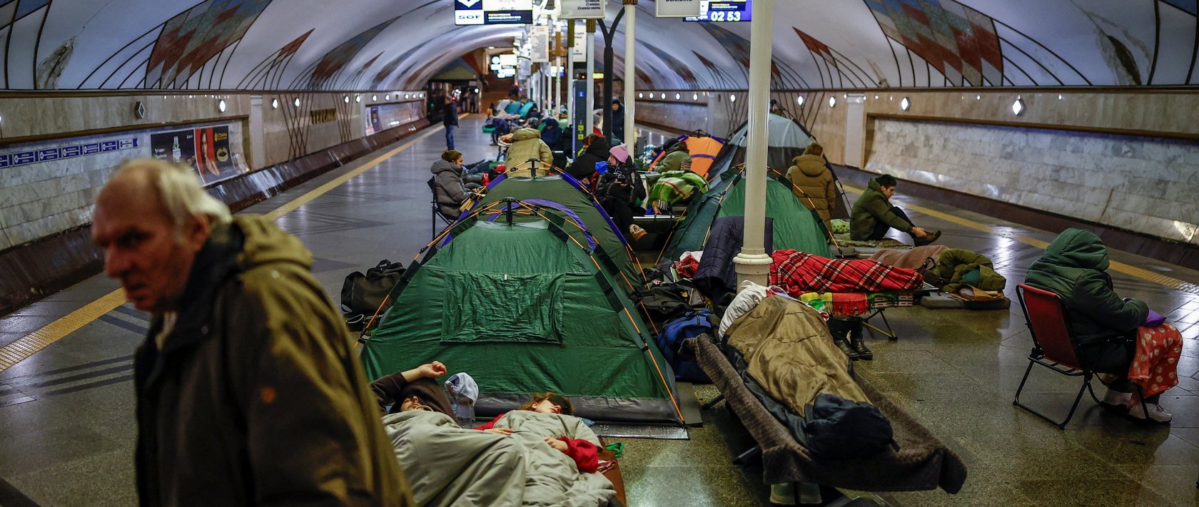People take shelter inside a metro station during a Russian overnight missile and drone strike, amid Russia's attack on Ukraine, in Kyiv, Ukraine, Feb. 7, 2026. (Reuters Photo)