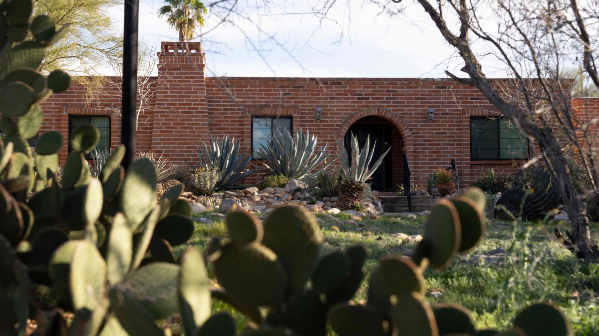 Savannah Guthrie family offers to pay for mother’s safe return