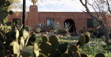 The front of Nancy Guthrie's home is seen in Tucson, Arizona, U.S., Feb. 7, 2026. (AFP Photo)