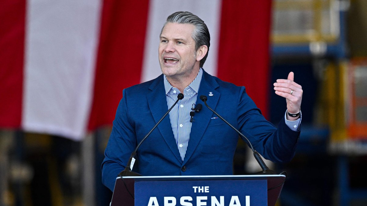 U.S. Defense Secretary Pete Hegseth speaks at Blue Origin in Cape Canaveral, Florida, Feb. 2, 2026.  (AFP Photo)