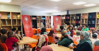 Women engage in reading and learning activities at a KADEM library within a training center, Kahramanmaraş, Türkiye. (Courtesy of KADEM)