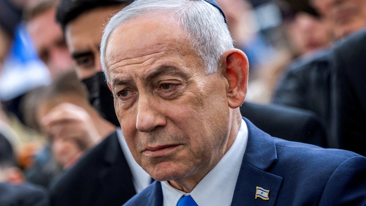 Israel's Prime Minister Benjamin Netanyahu reacts during the funeral of an Israeli hostage in the southern town of Meitar, Jan. 28, 2026. (Reuters File Photo)