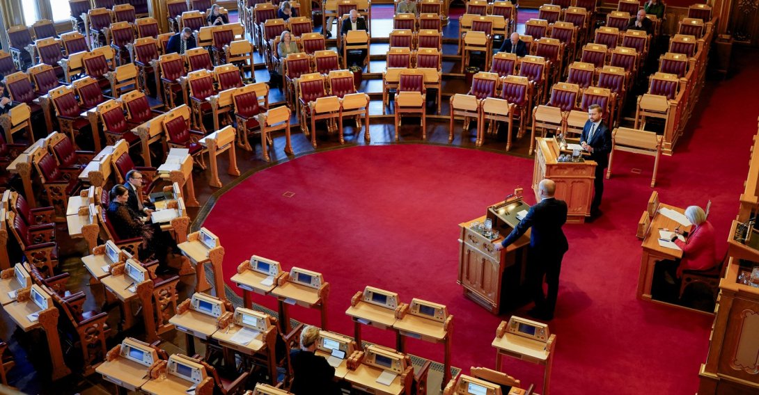 Finance Minister Trygve Slagsvold Vedum and Sveinung Rotevatn during the oral question time in the Norwegian National Parliament, Oslo, March 6, 2024. (AFP File PHoto)