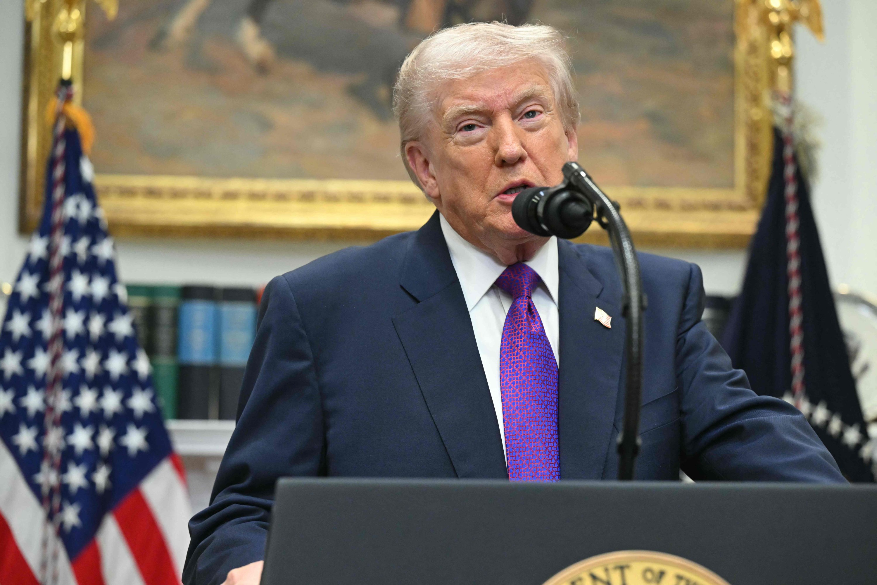 Trump warns Iran of 'very traumatic' outcome if no nuclear deal