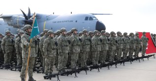 Turkish troops arrive for the Steadfast Dart 2026 exercise, Wunstorf, Germany, Feb. 7, 2026. (AA Photo)