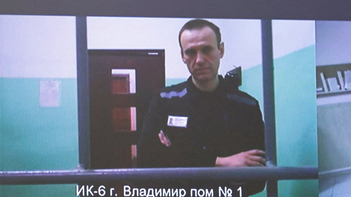 European states accuse Russia of poisoning Kremlin critic Navalny