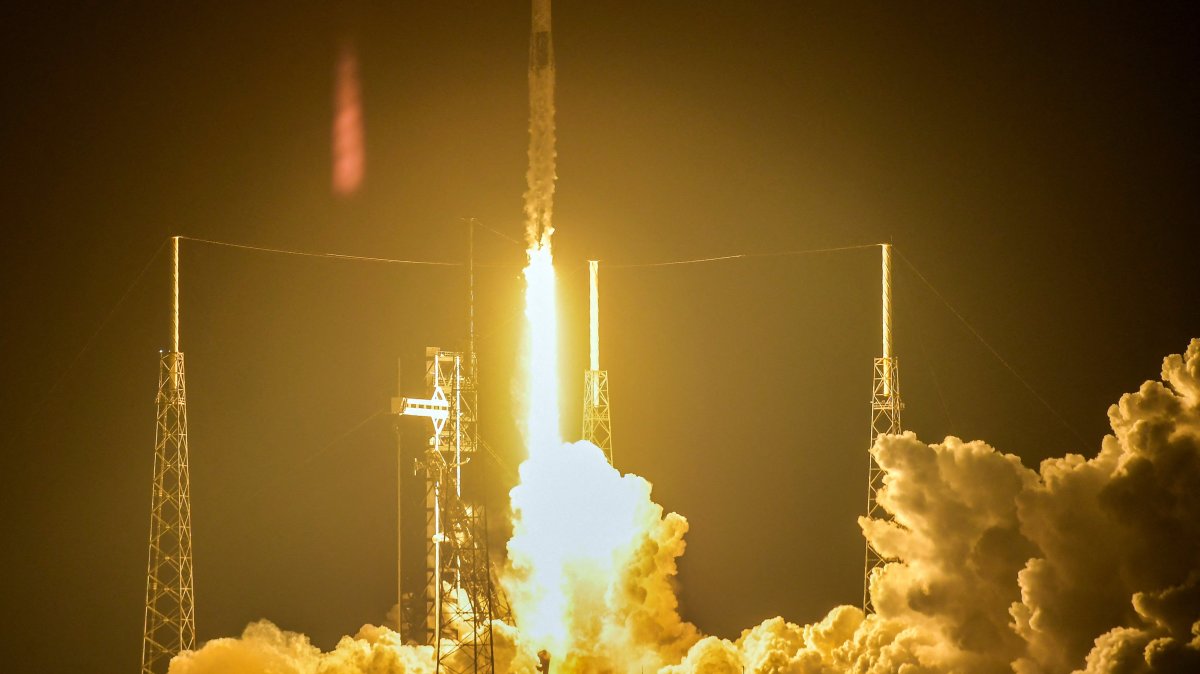 A SpaceX Falcon 9 rocket and Dragon spacecraft lifts off on NASA's Crew-12 mission to the International Space Station, carrying NASA astronauts Jessica Meir and Jack Hathaway, ESA astronaut Sophie Adenot and Russian cosmonaut Andrey Fedyaev, from Launch Complex 40 at the Cape Canaveral Space Force Station in Cape Canaveral, Florida, U.S., Feb. 13, 2026. (Reuters Photo)