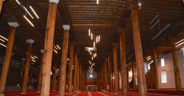 Interior view of the Sivrihisar Grand Mosque, Eskişehir, Türkiye, Feb. 9, 2026. (AA Photo)