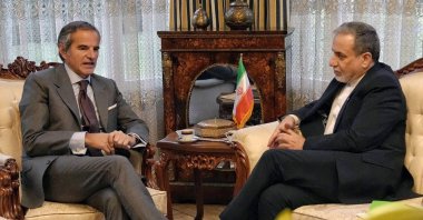 Iranian Foreign Minister Abbas Araghchi (R) meeting with Director-General of IAEA Rafael Grossi in Geneva, Switzerland, Feb. 16, 2026. (EPA Photo)