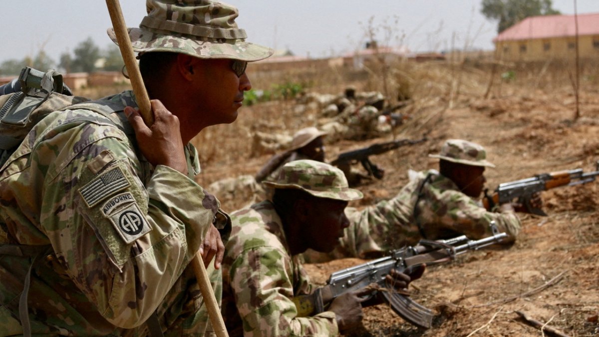 Nigeria confirms arrival of 100 US troops to train local soldiers