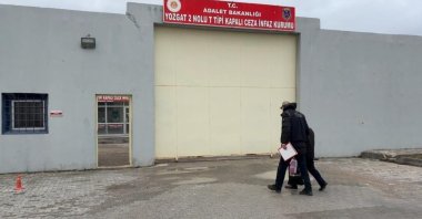 A FETÖ suspect is escorted to prison, Yozgat, central Türkiye, Feb. 10, 2026. (İHA Photo)