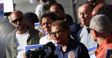 Los Angeles Mayor Karen Bass speaks to the media after a hearing on Don Lemon at the Edward R. Roybal Federal Courthouse, Los Angeles, U.S., Jan. 30, 2026. (AFP Photo)