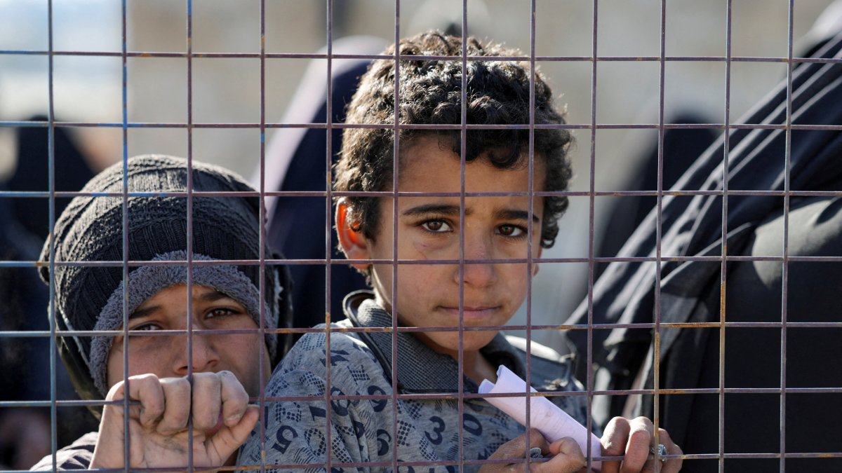 Only small number remain at Syria camp for Daesh families