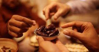 This year, Muslims around the world will fast for approximately 12 to 15 hours a day during Ramadan. (Shutterstock Photo)