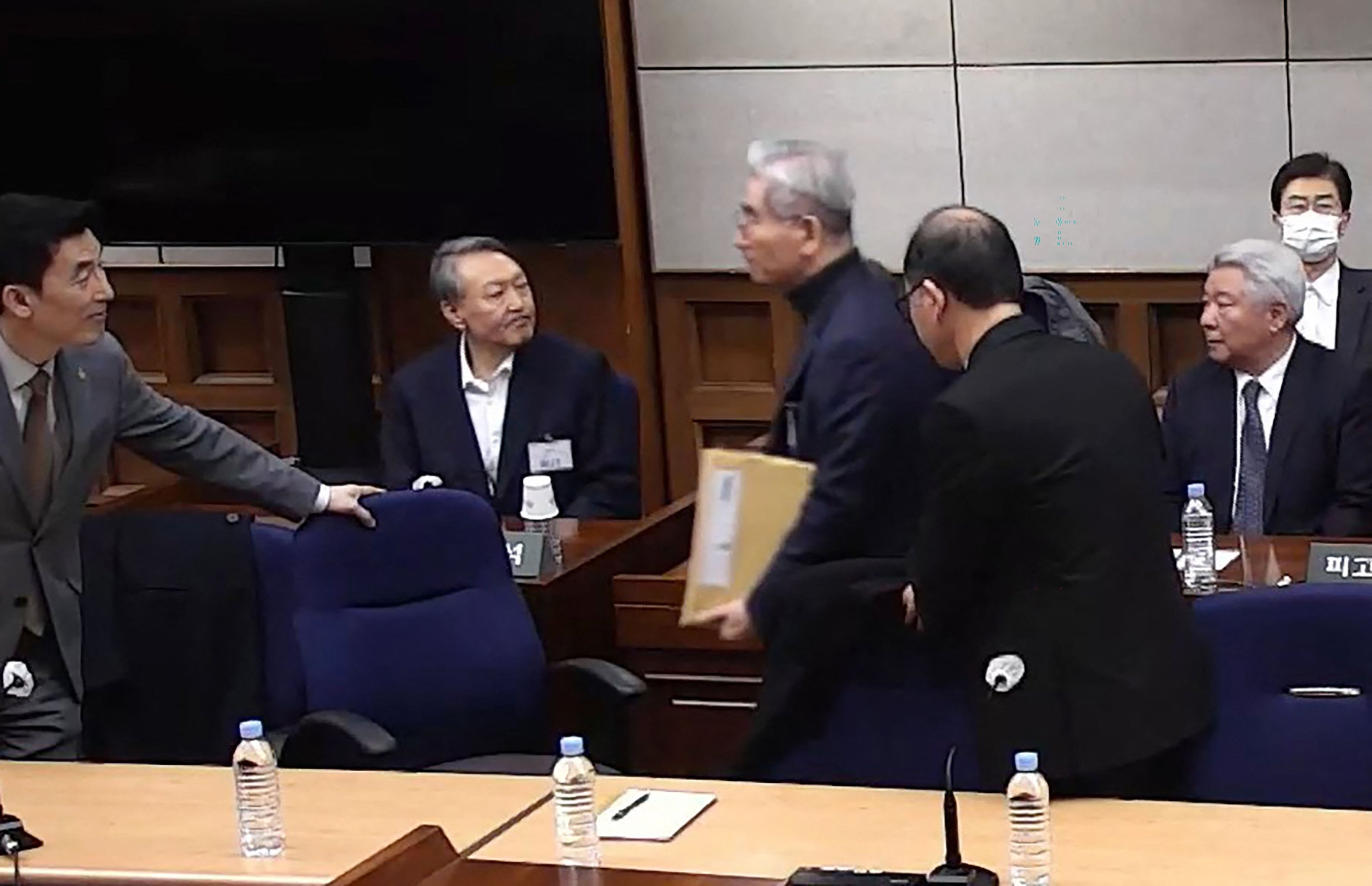 Ex-South Korean President Yoon gets life sentence for insurrection ...