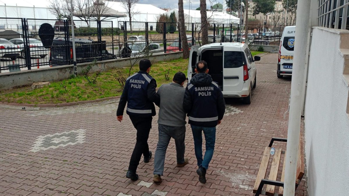 Turkish authorities jail 54 in raids against FETÖ structure
