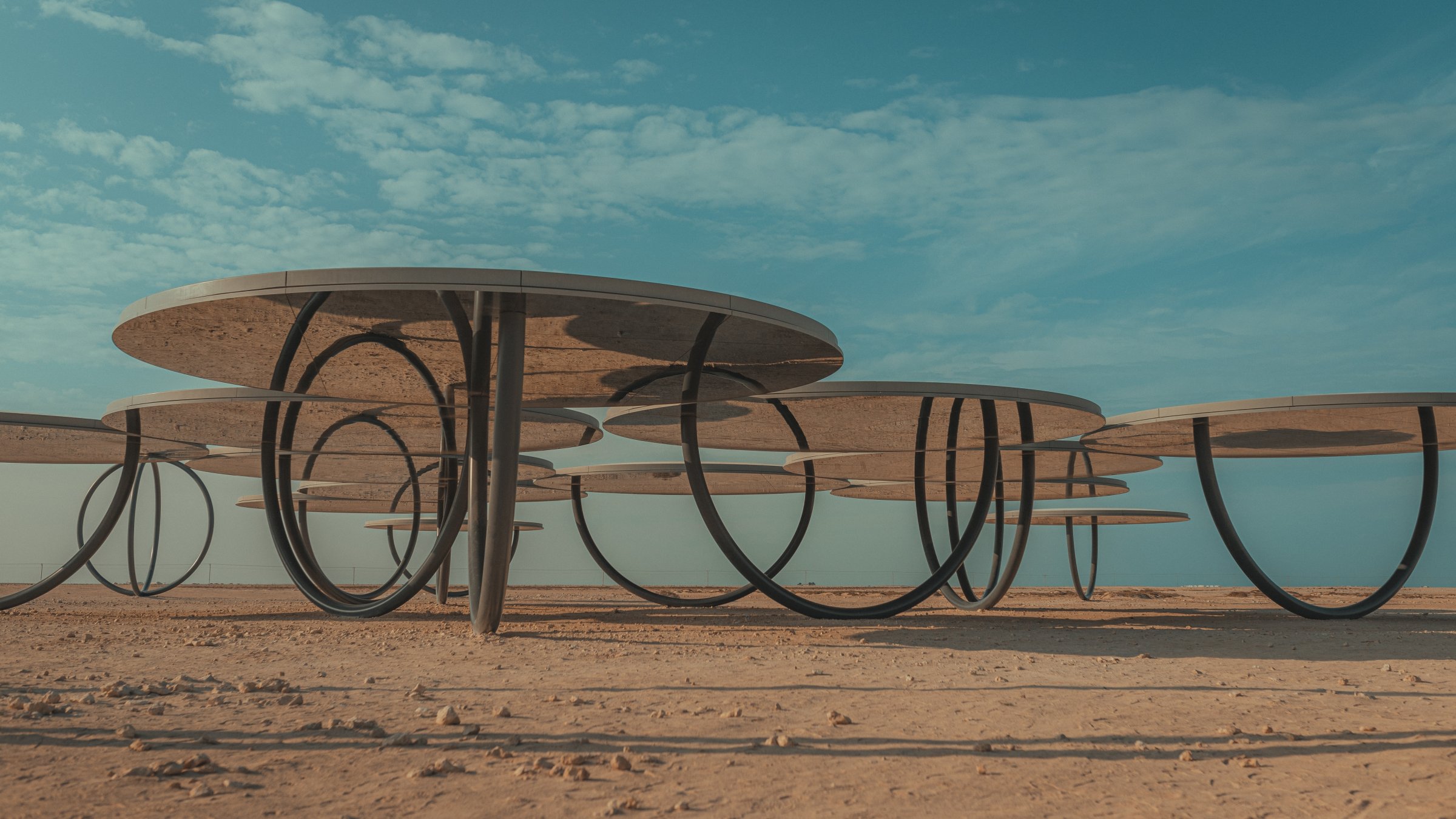 In desert, art finds new center of gravity in Qatar