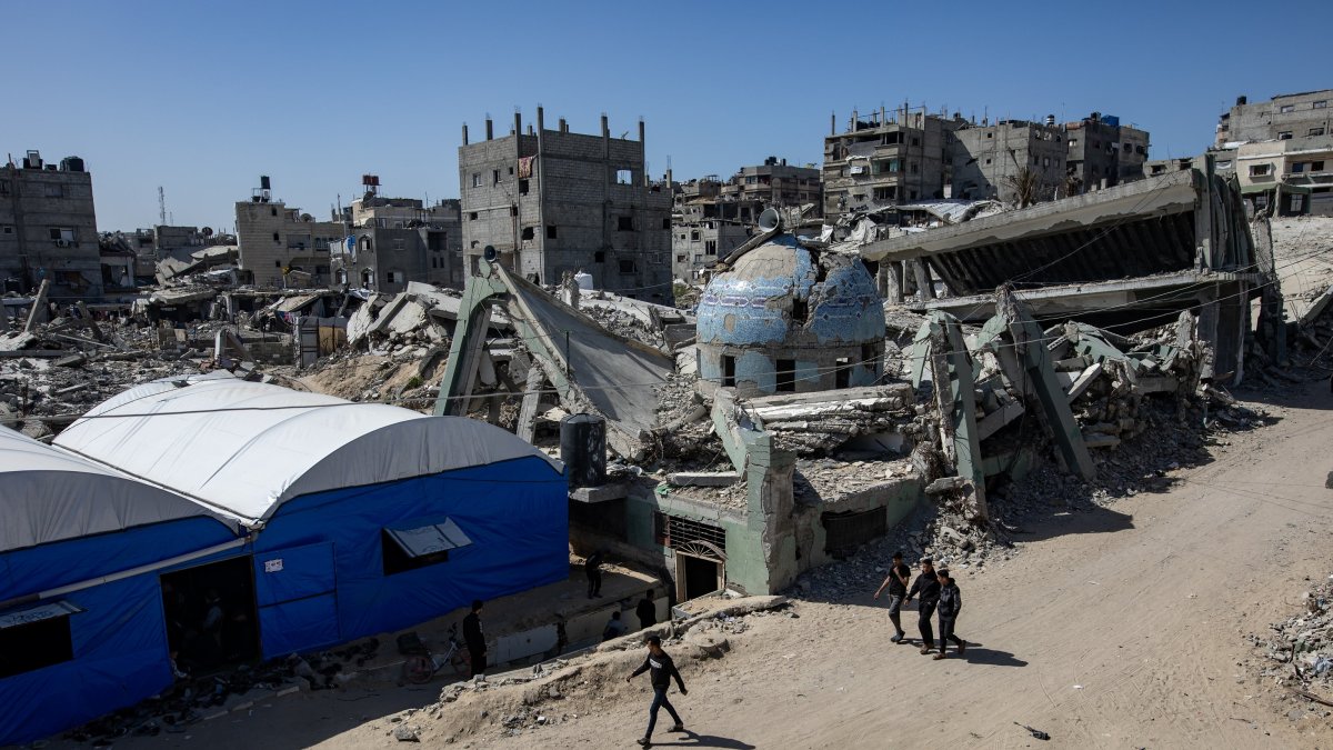 Hamas moves to reassert control in Gaza areas vacated under US-led deal