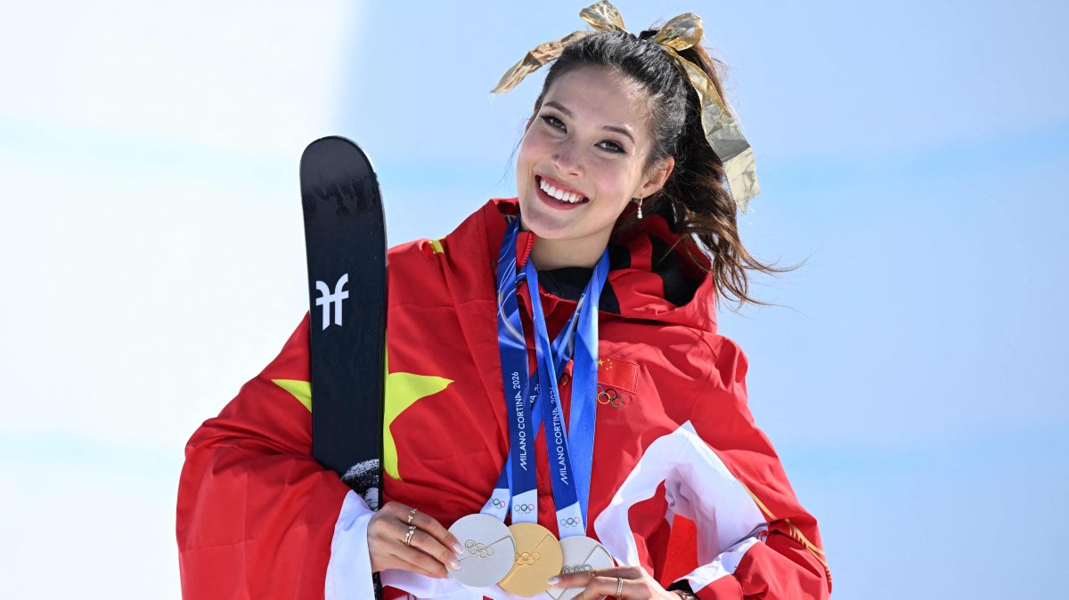 China's Gu rewrites Olympic history with freeski halfpipe gold
