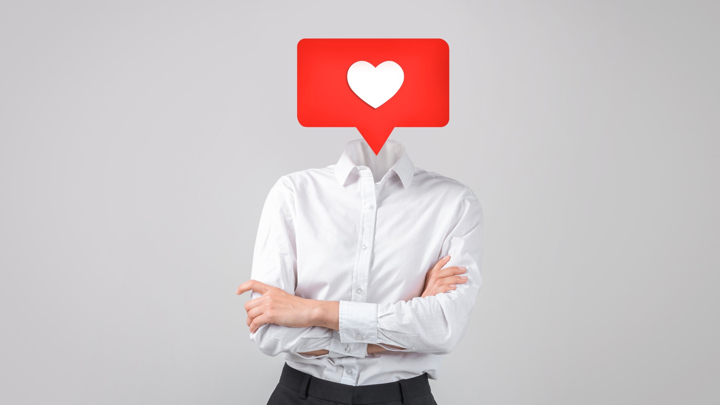 The growing aesthetic anxiety on social media revolves around flawless skin, symmetrical faces and so-called “ideal” body measurements. (Shutterstock Photo)