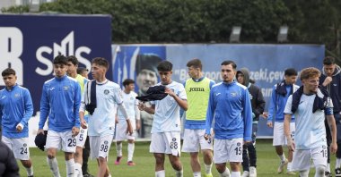 Adana Demirspor players applaud their fans after the TFF 1. Lig week 27 match against SMS Grup Sarıyer at Yusuf Ziya Öniş Stadium, Istanbul, Türkiye, Feb. 23, 2026. (AA Photo)

