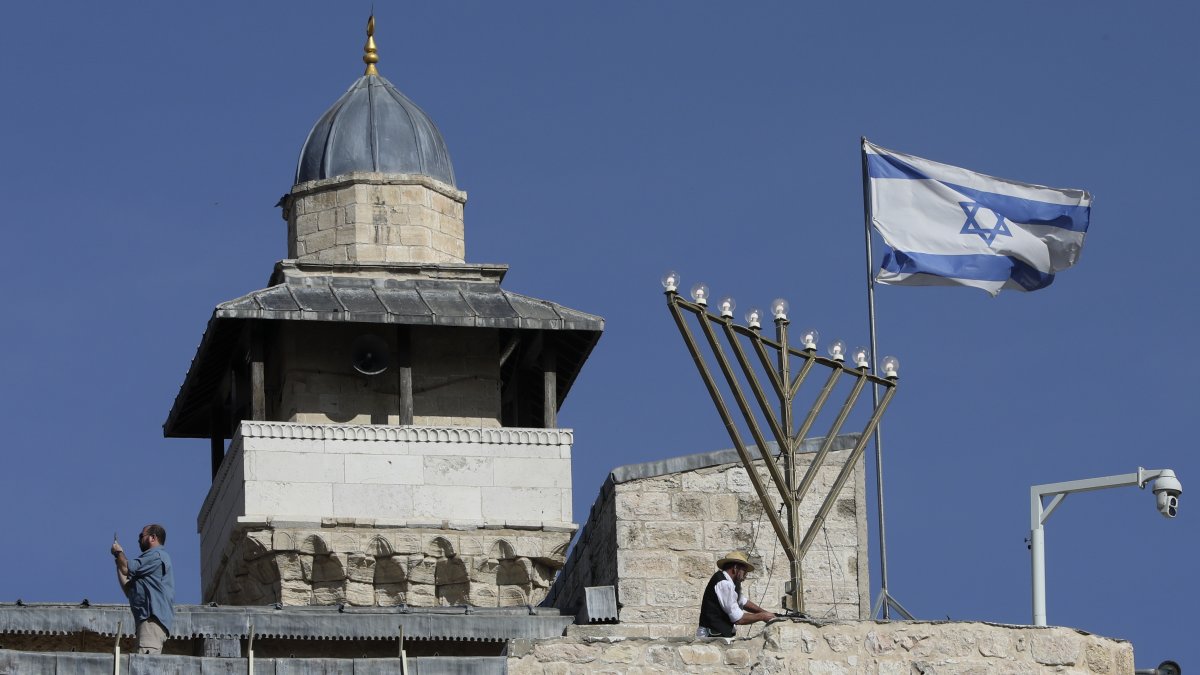 Palestine marks 32 years of settler massacre at Ibrahimi Mosque