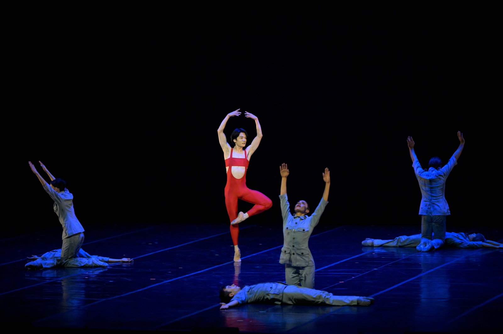 Bejart Ballet Lausanne opens Istanbul tour with iconic 'Bolero