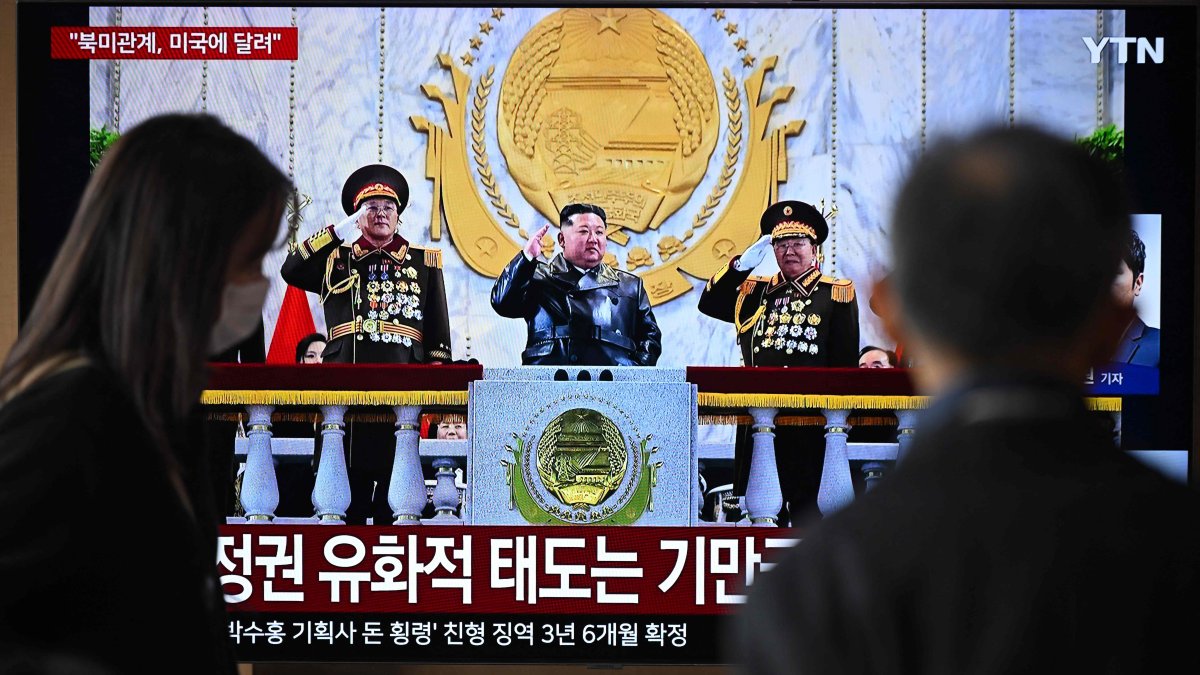 North Korea warns it could 'completely destroy' South if threatened