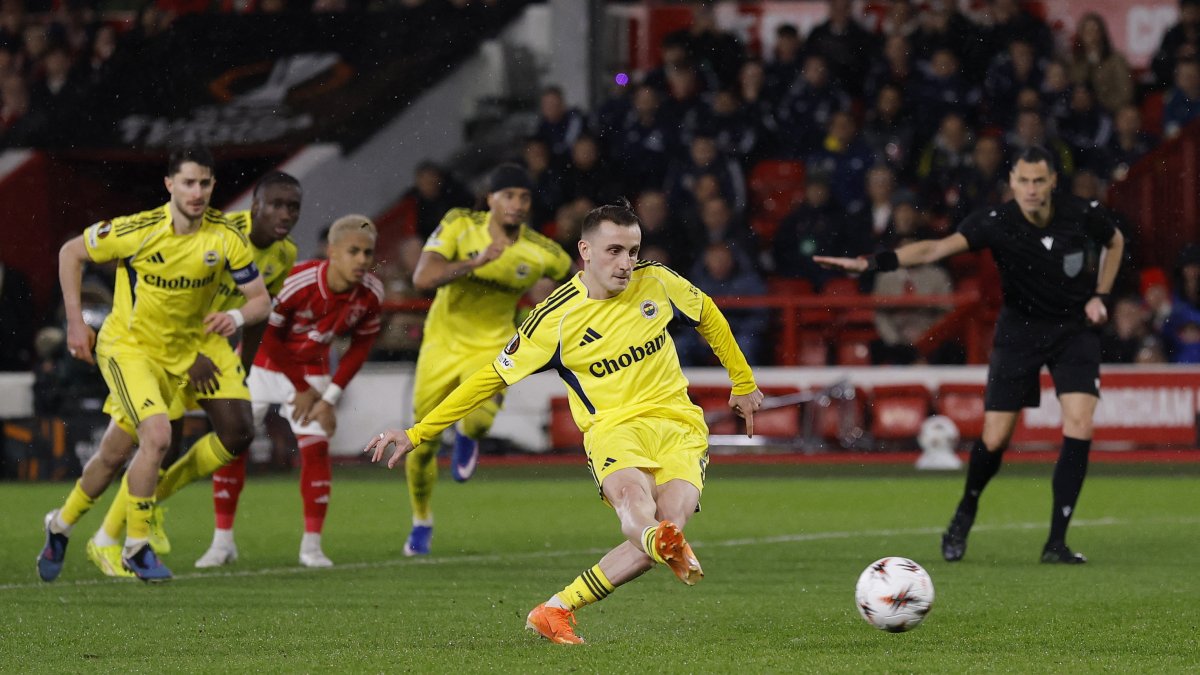 Fenerbahçe's Kerem Aktürkoğlu scores their second goal from the penalty spot during the UEFA Europa League playoff second leg match against Nottingham Forest at The City Ground, Nottingham, U.K., Feb. 26, 2026. (Reuters Photo)