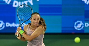 Turkish tennis player Zeynep Sönmez competes against Czech opponent Sara Bejlek in the women’s singles at the Dubai Duty Free Tennis Championships at Dubai Duty Tennis Stadium, Dubai, UAE, Feb. 15, 2026. (AA Photo)
