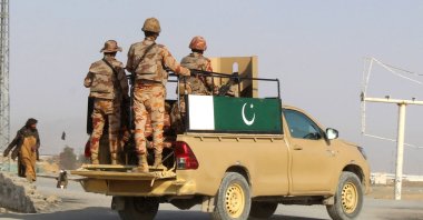 Pakistani soldiers patrol near the Pakistan-Afghanistan border crossing, Chaman, Pakistan, Feb. 27, 2026. (AFP Photo)