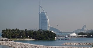 Burj Al Arab stands, after an Iranian attack, following U.S. and Israel strikes on Iran, Dubai, United Arab Emirates, March 1, 2026. (Reuters Photo)