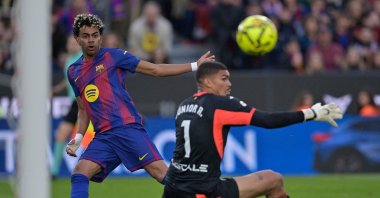 Barcelona's Lamine Yamal scores his third goal in a La Liga match, in Barcelona, Spain, Feb. 28, 2026. (AFP Photo)