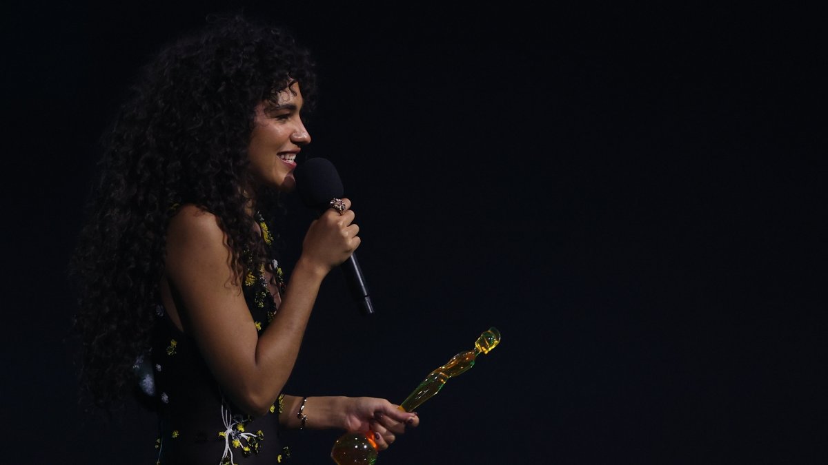 Olivia Dean sweeps Brit Awards, wins 4 trophies in UK